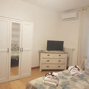 Nouvelle House , Negrar Italia