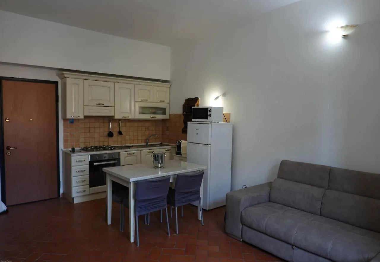 Casa Mille Baci Con Parcheggio Διαμέρισμα Λιβόρνο 0*,