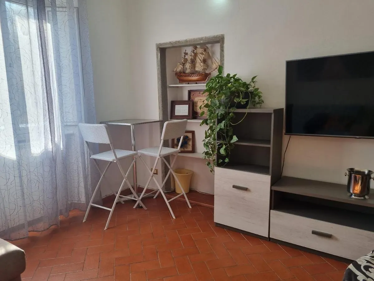 Casa Mille Baci Con Parcheggio Διαμέρισμα Λιβόρνο