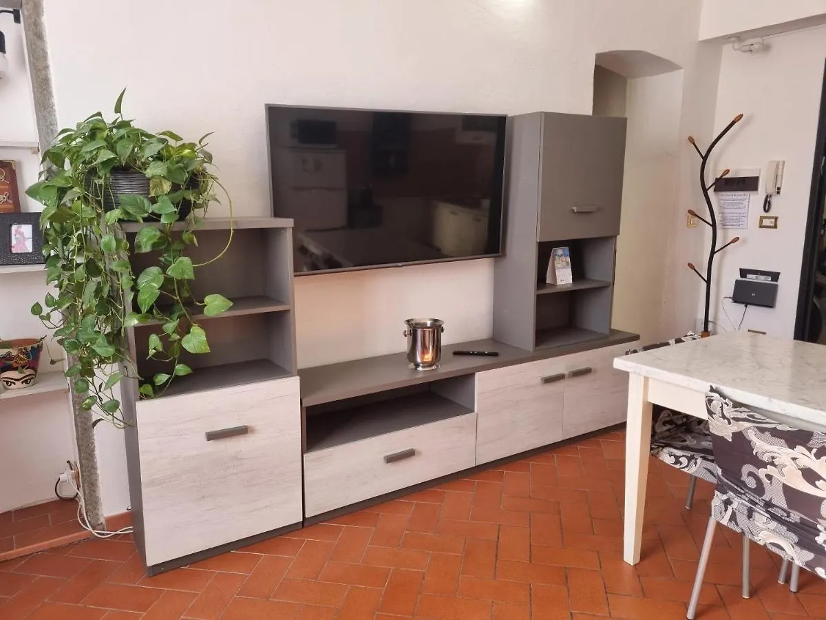 Casa Mille Baci Con Parcheggio Διαμέρισμα Λιβόρνο 0*,
