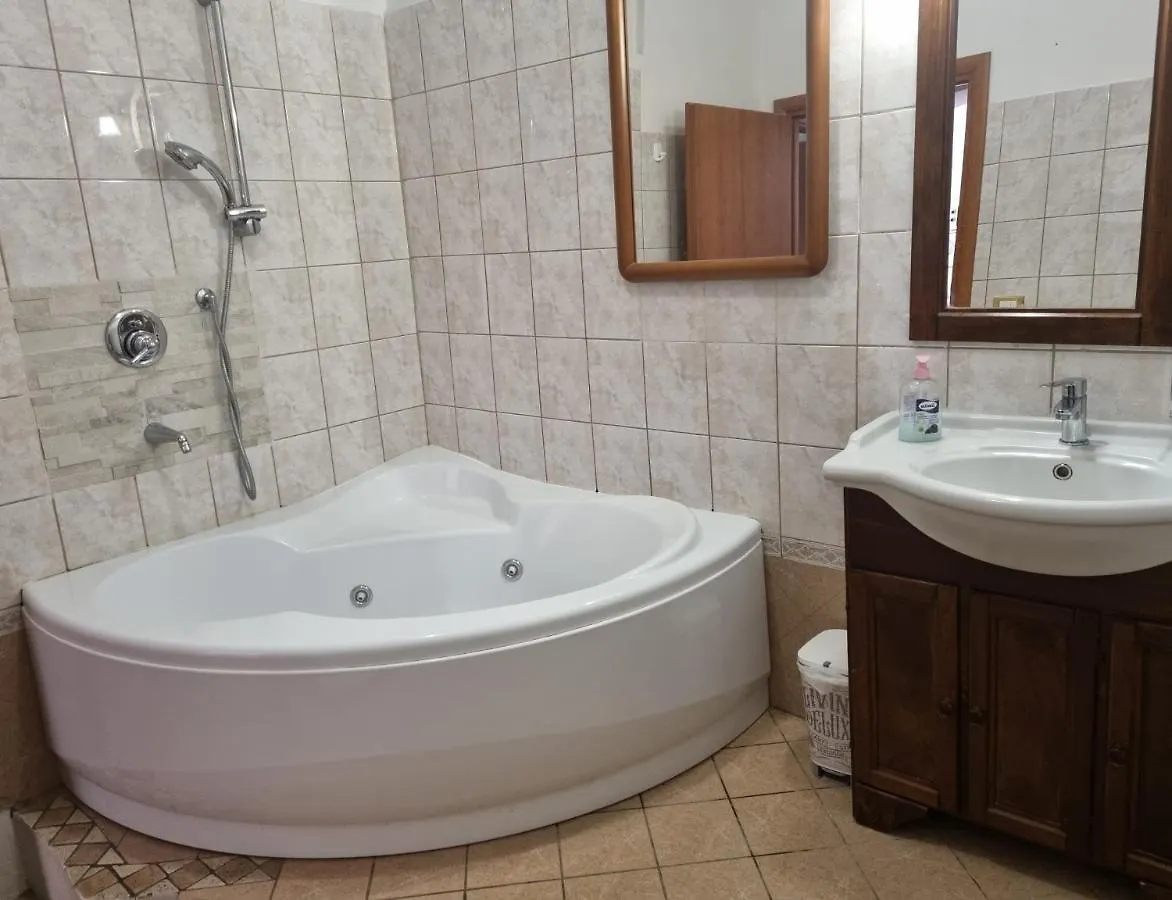 Casa Mille Baci Con Parcheggio Appartement Livorno
